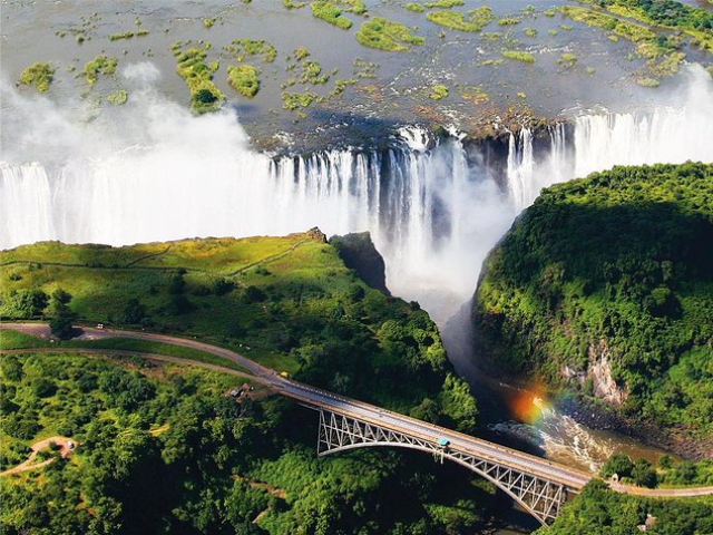 African luxury living